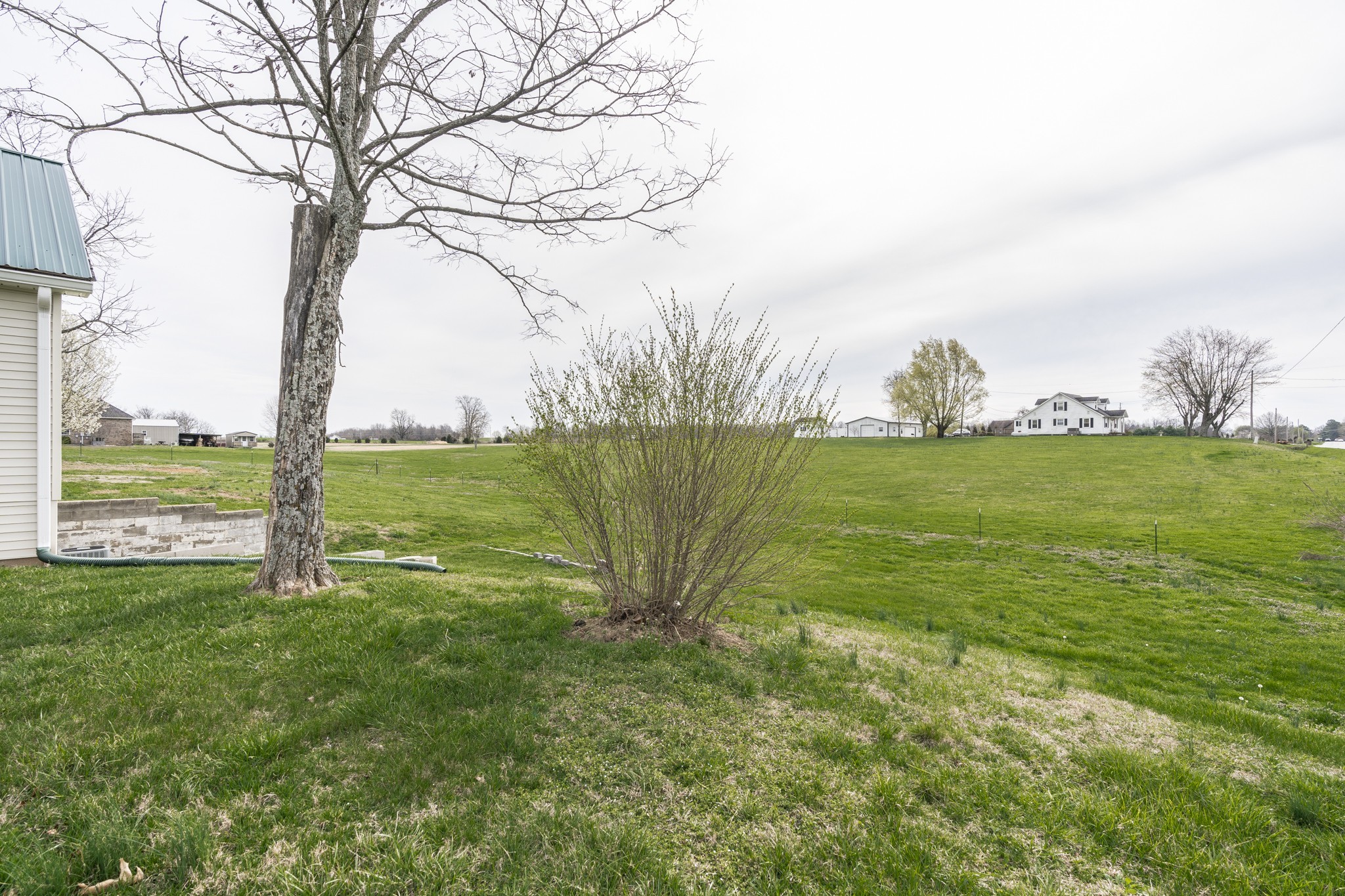 2018 Scottsville Road Lafayette TN 37083