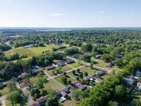235 Sterling Road Hendersonville TN 37075