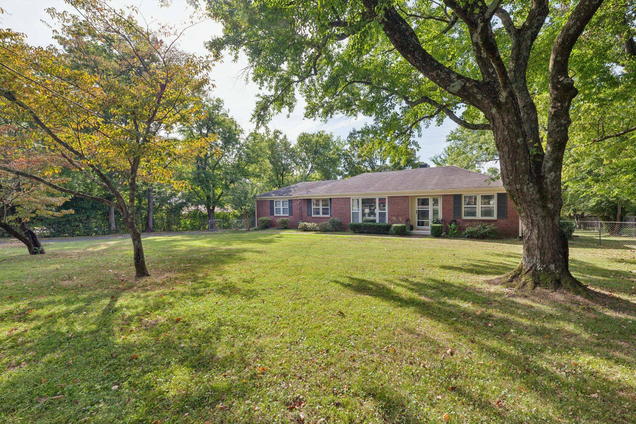 Nashville TN, 2559 Lakeland Drive