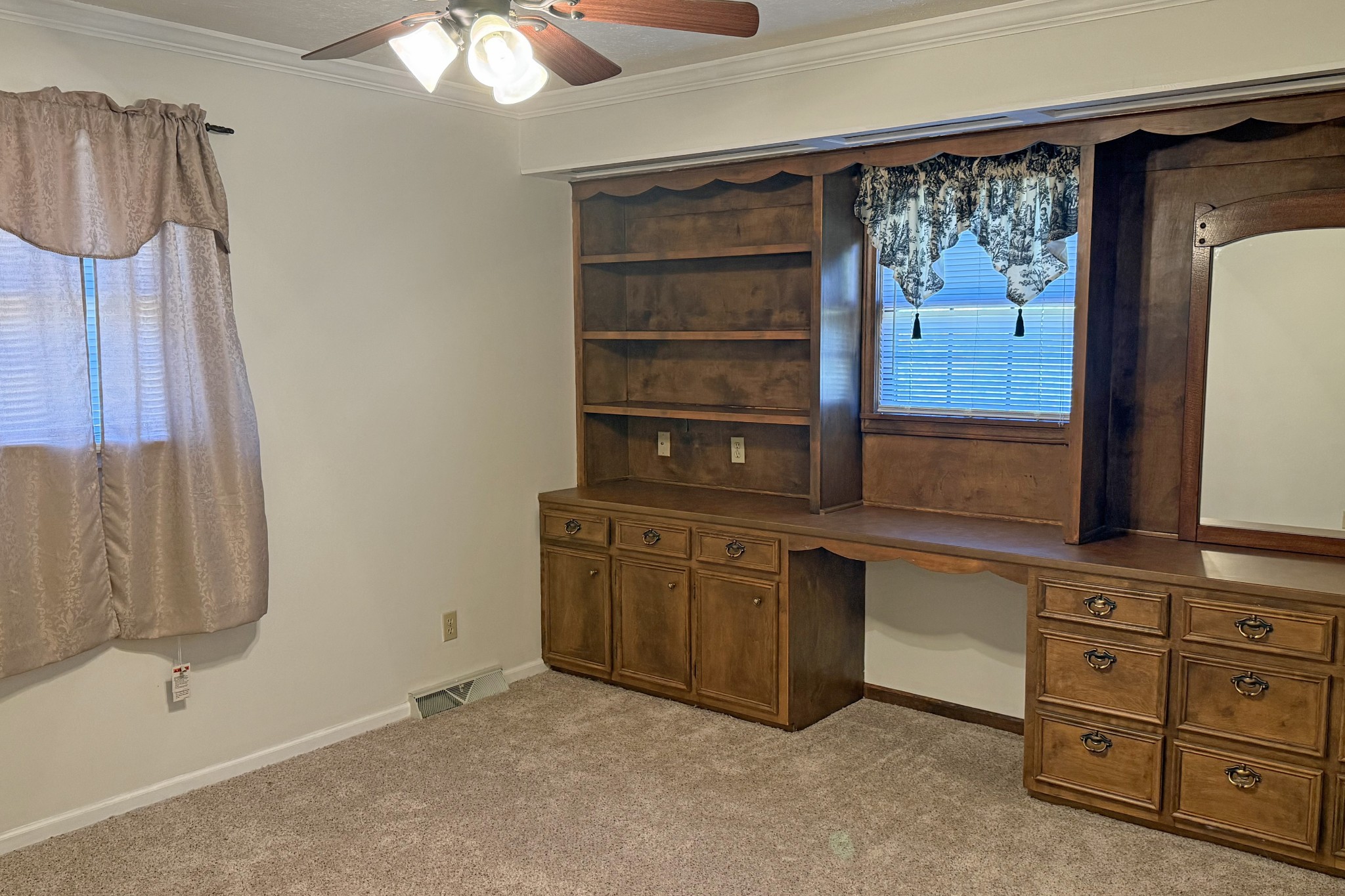 2593 Smiths Grove Road Scottsville KY 42164