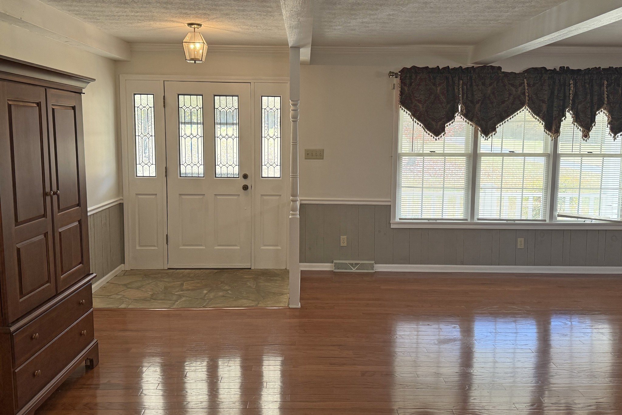 2593 Smiths Grove Road Scottsville KY 42164