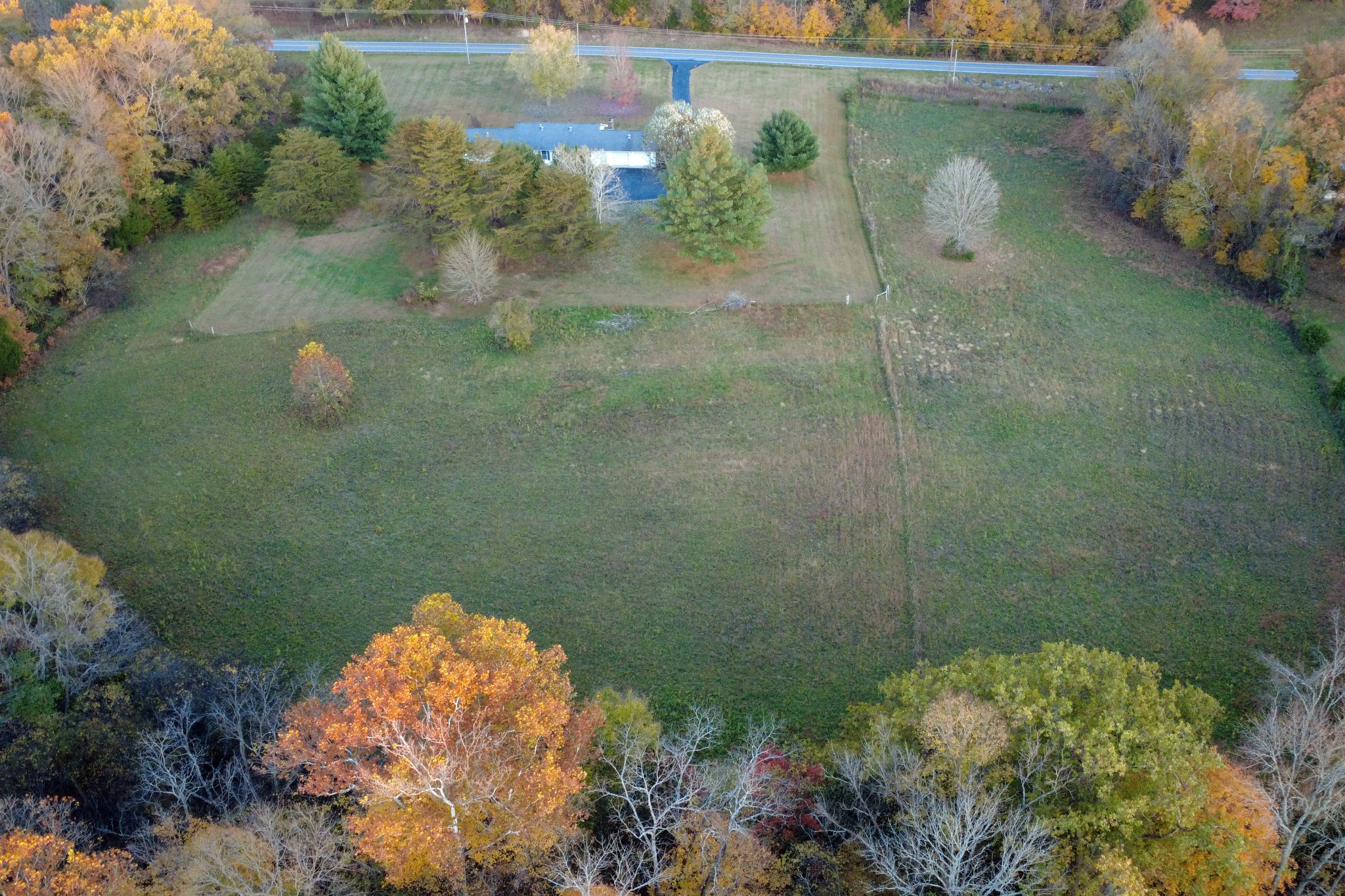 2593 Smiths Grove Road Scottsville KY 42164