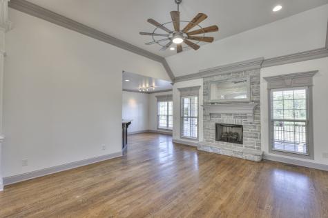 516 Falcon Creek Lebanon TN 37087