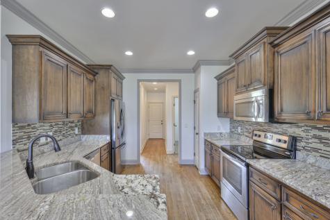 516 Falcon Creek Lebanon TN 37087