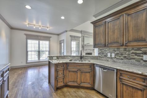 516 Falcon Creek Lebanon TN 37087