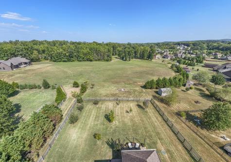 516 Falcon Creek Lebanon TN 37087