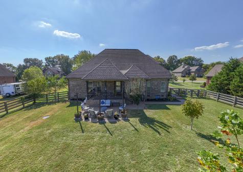 516 Falcon Creek Lebanon TN 37087