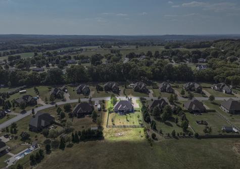 516 Falcon Creek Lebanon TN 37087