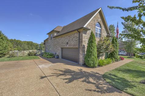 516 Falcon Creek Lebanon TN 37087