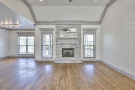 516 Falcon Creek Lebanon TN 37087