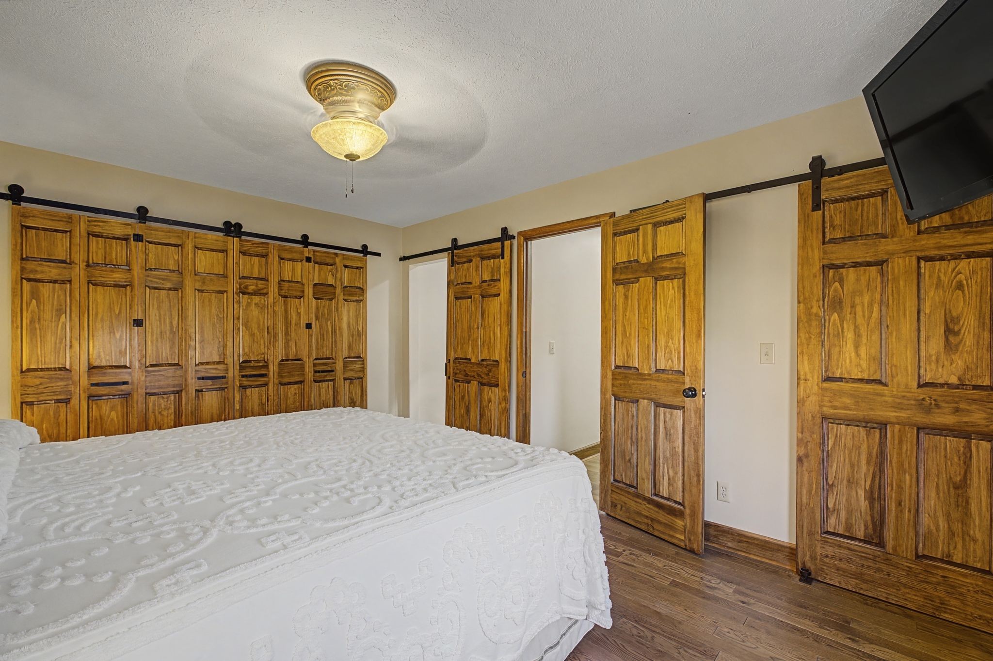 1231 Abiff Road Bon Aqua TN 37025