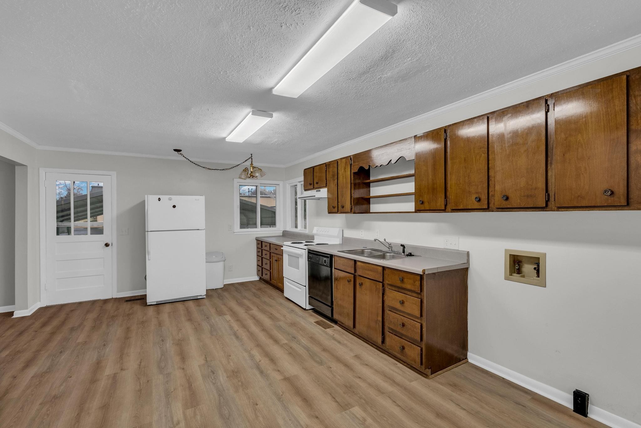 540 4th Ave, S Baxter TN 38544