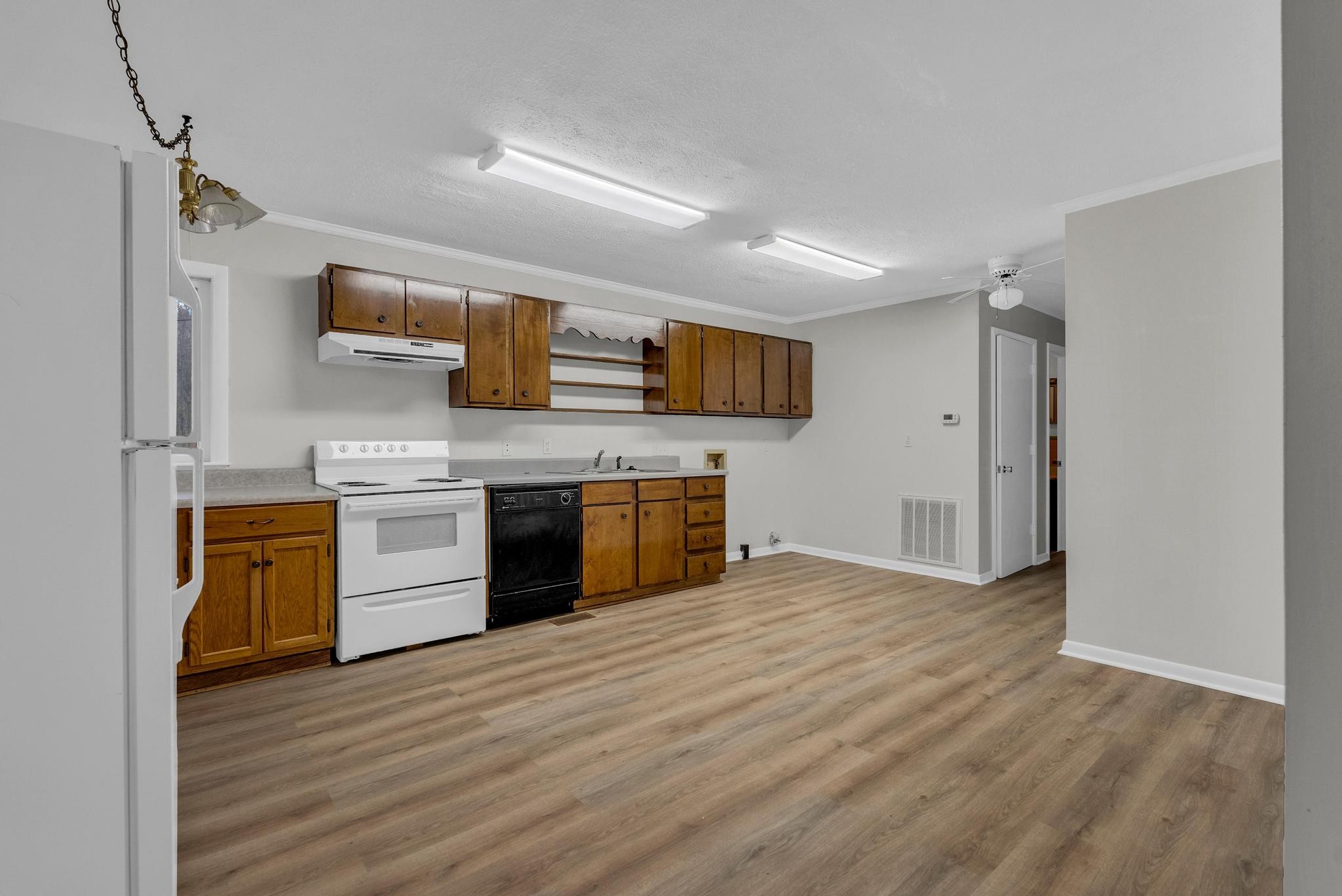 540 4th Ave, S Baxter TN 38544