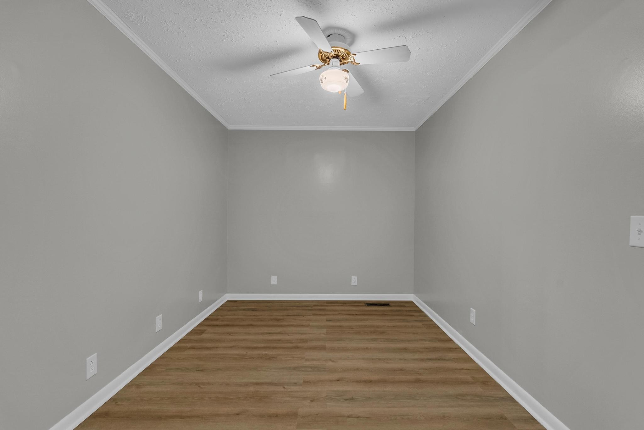 540 4th Ave, S Baxter TN 38544