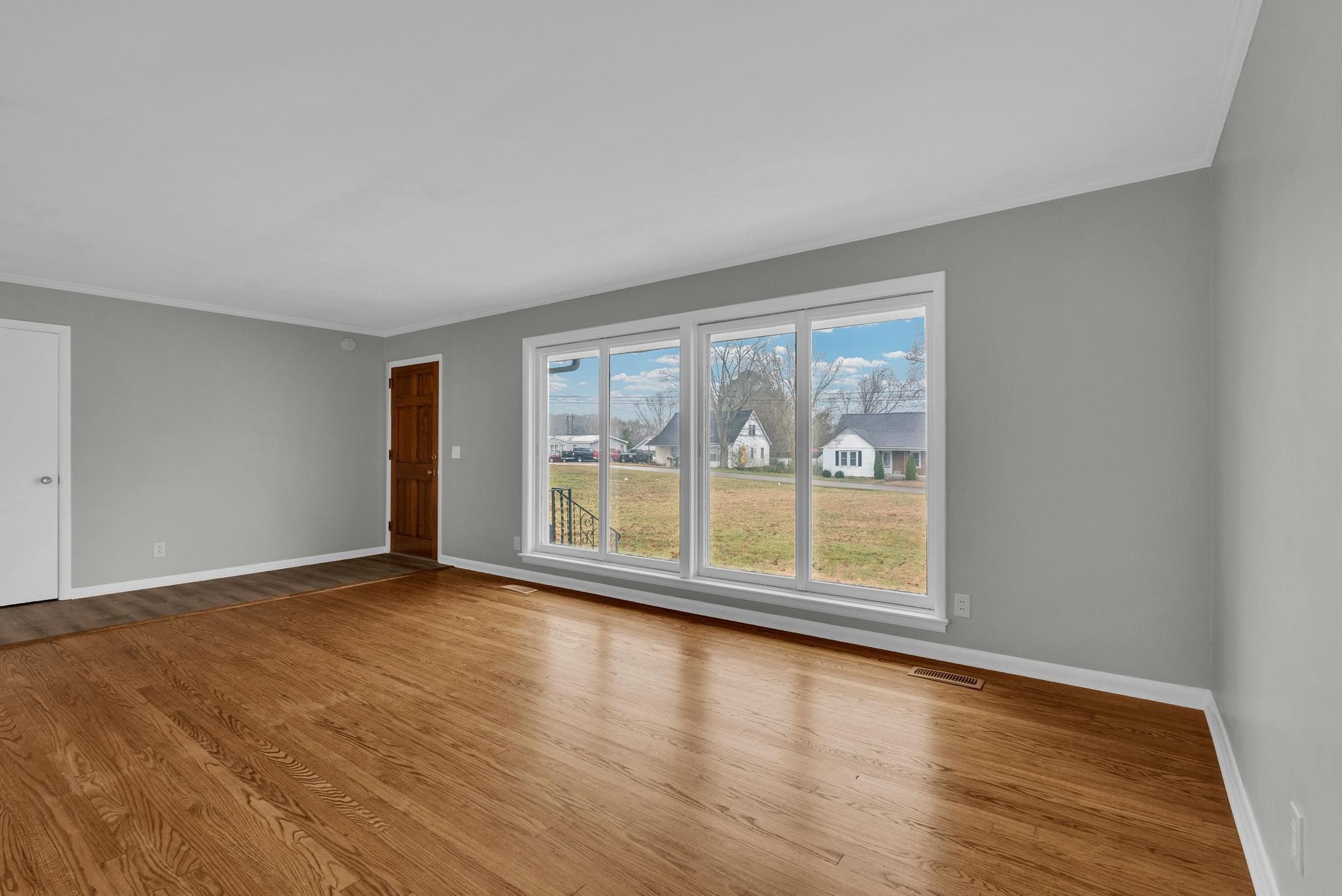 540 4th Ave, S Baxter TN 38544