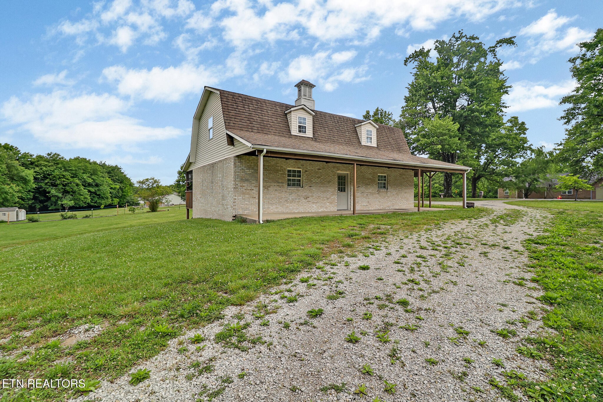 809 Buffalo Trail Clarkrange TN 38553