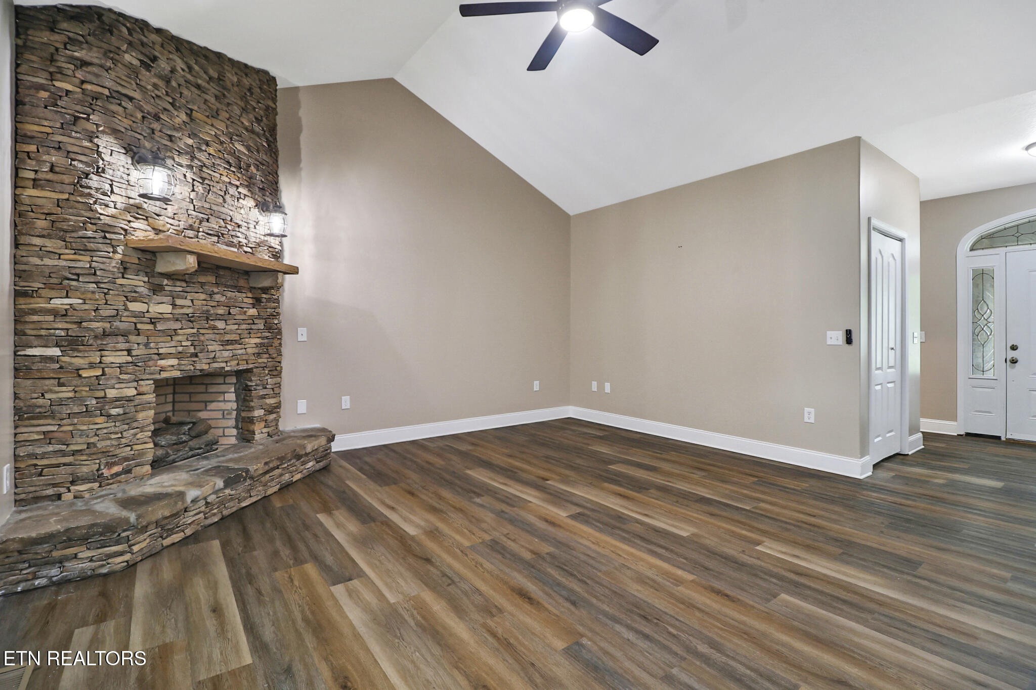 809 Buffalo Trail Clarkrange TN 38553