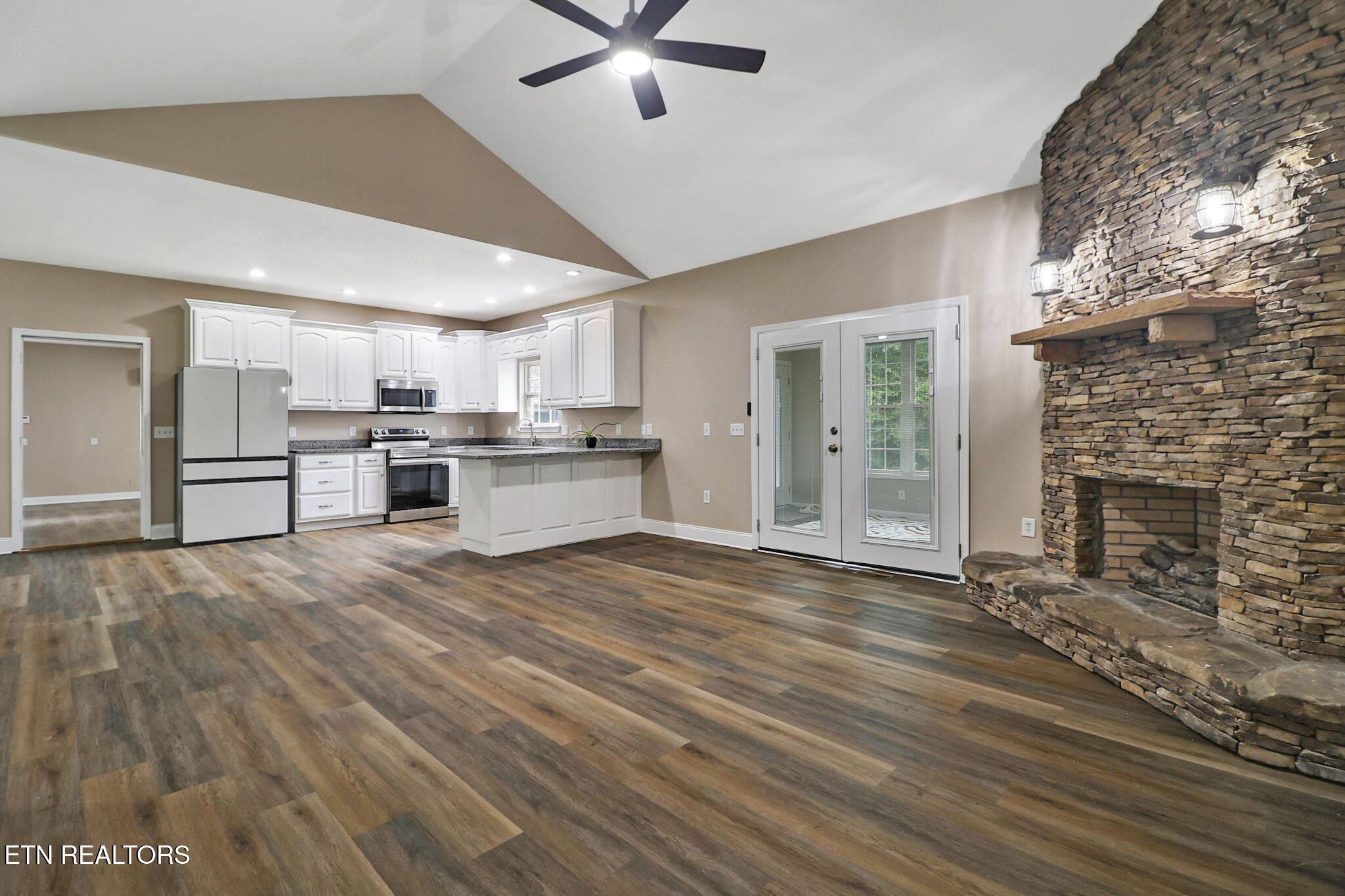 809 Buffalo Trail Clarkrange TN 38553