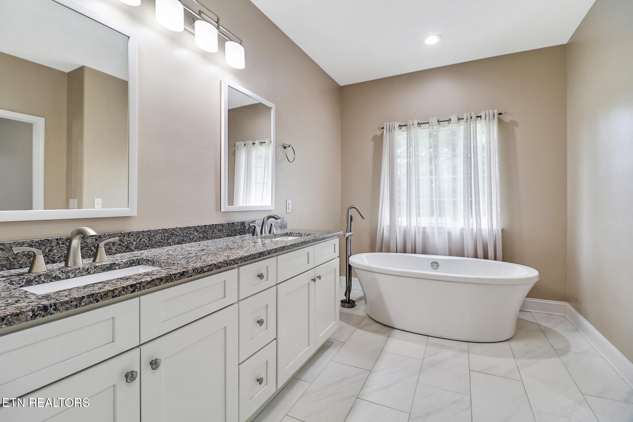 809 Buffalo Trail Clarkrange TN 38553