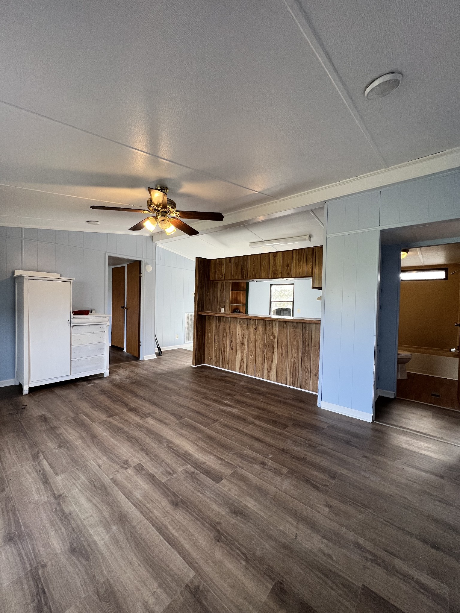 104 Hinkle Hill St, E Bell Buckle TN 37020