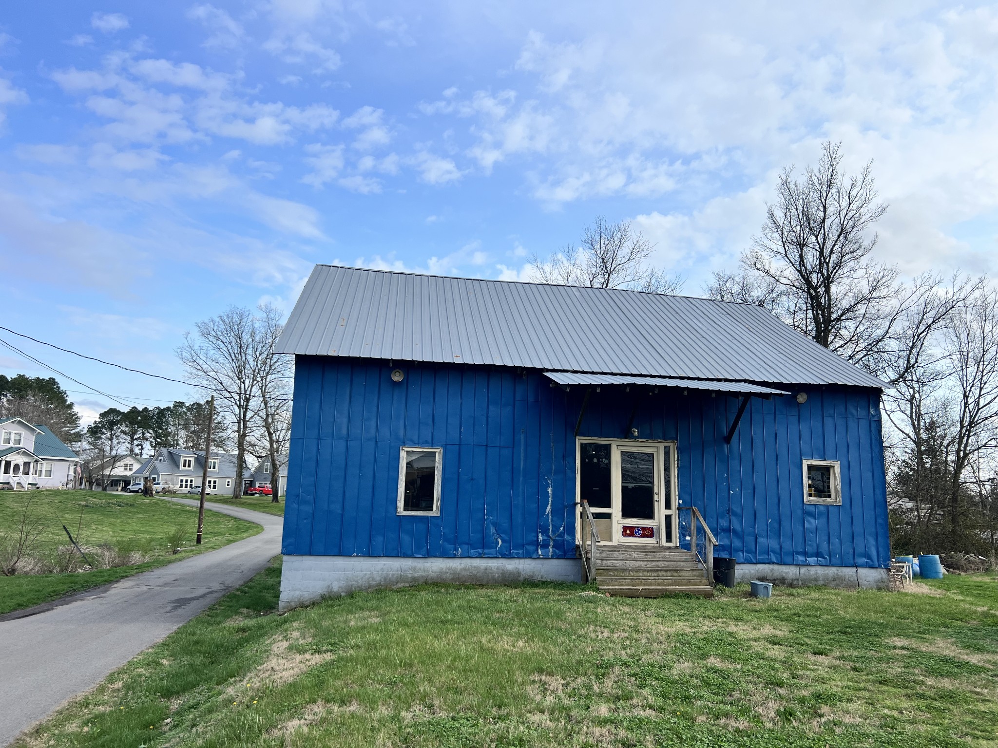 104 Hinkle Hill St, E Bell Buckle TN 37020