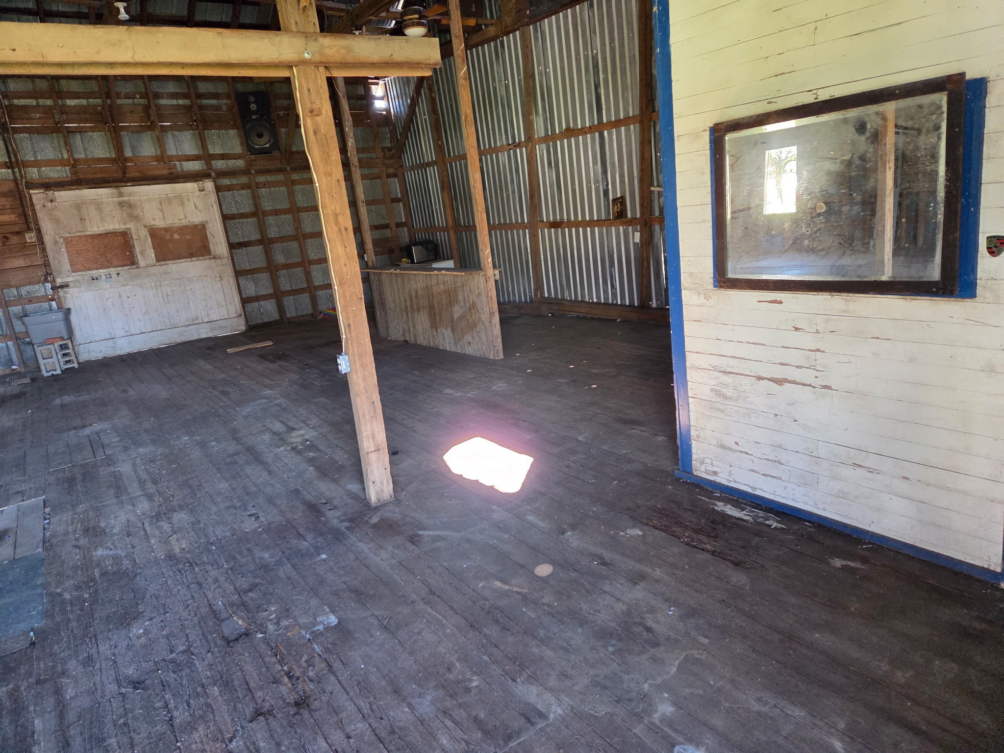 104 Hinkle Hill St, E Bell Buckle TN 37020
