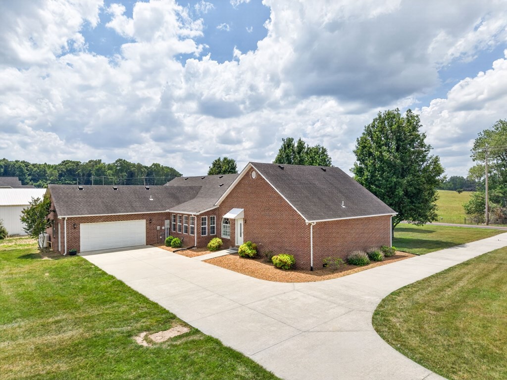 826 Boatman Road Cookeville TN 38506