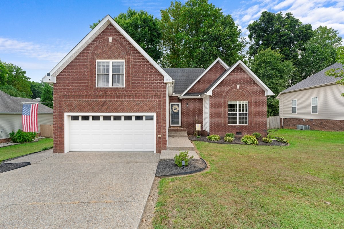 112 E Winterberry Trail White House TN 37188