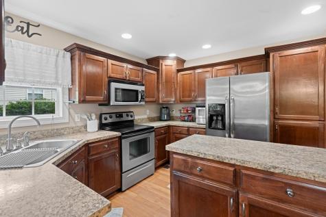 112 E Winterberry Trail White House TN 37188