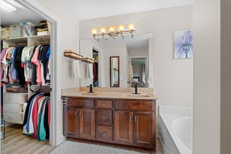 112 E Winterberry Trail White House TN 37188