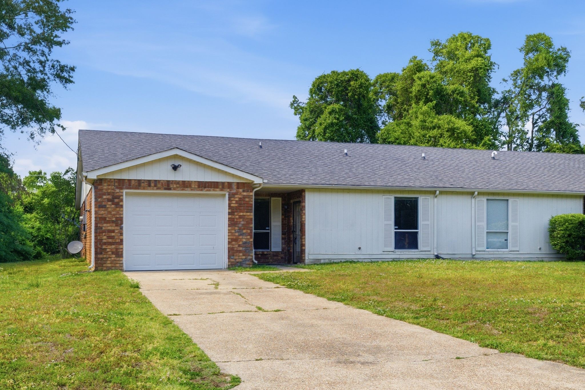 1440 E Cedar Lane Madison TN 37115