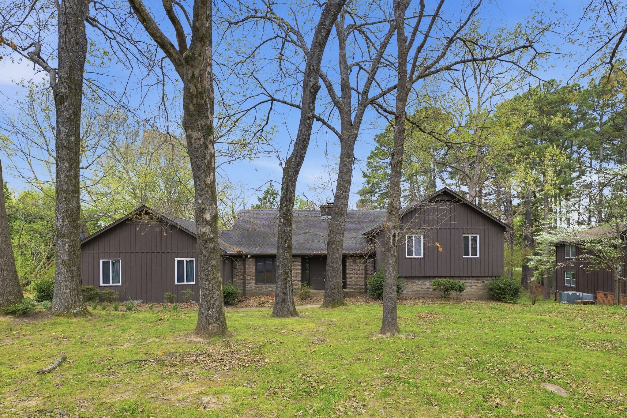 31 Colonial Cove Jackson TN 38305