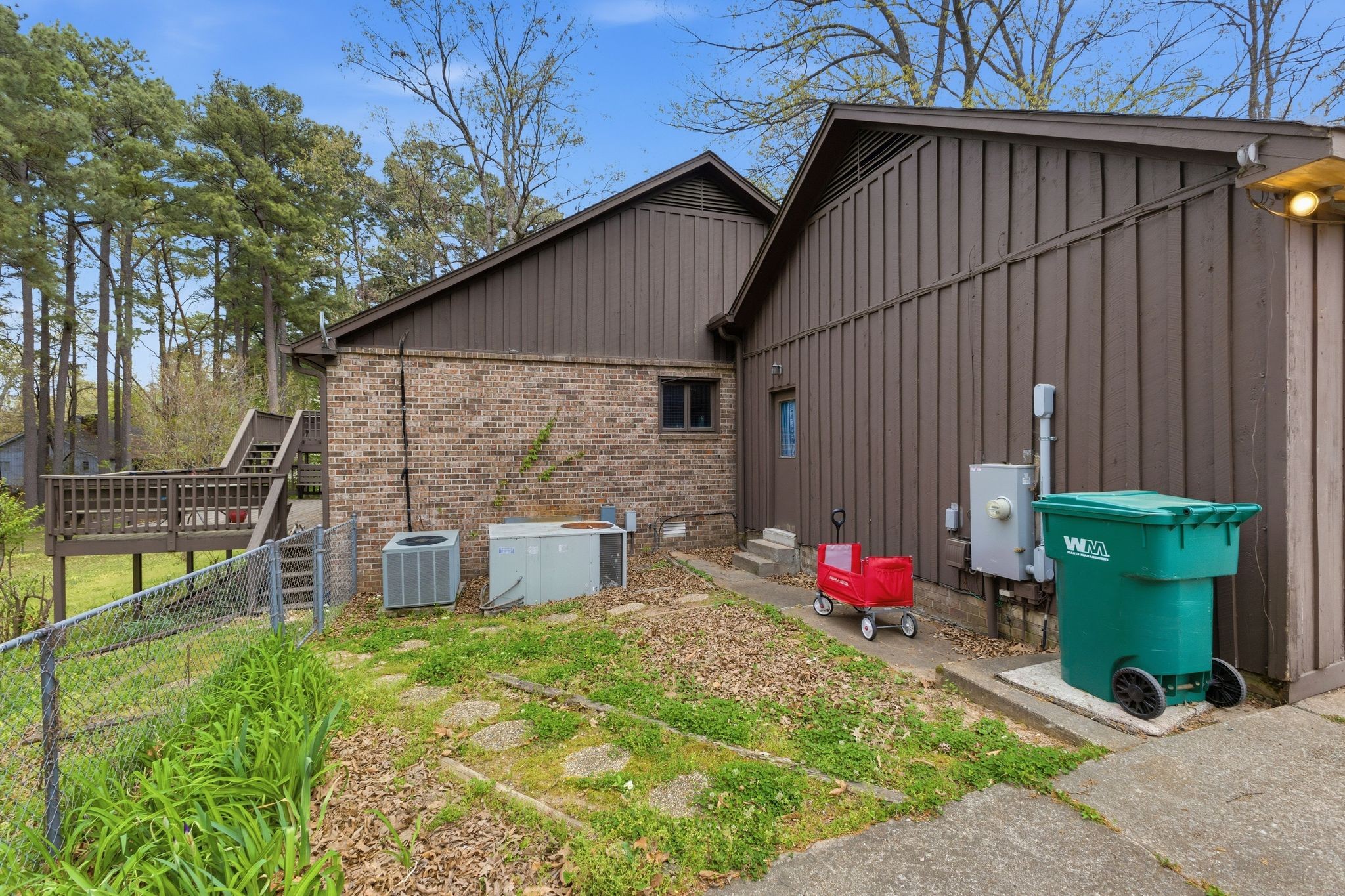 31 Colonial Cove Jackson TN 38305