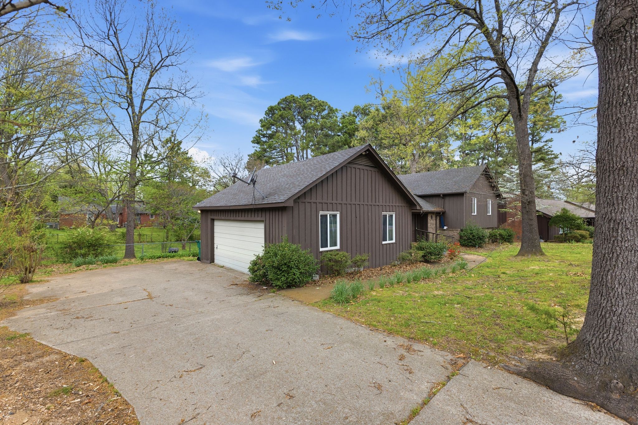 31 Colonial Cove Jackson TN 38305