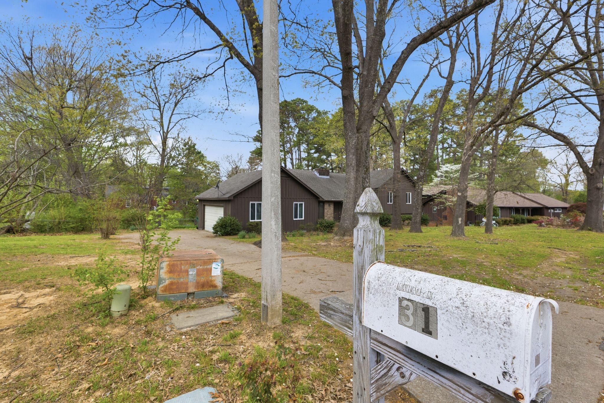 31 Colonial Cove Jackson TN 38305