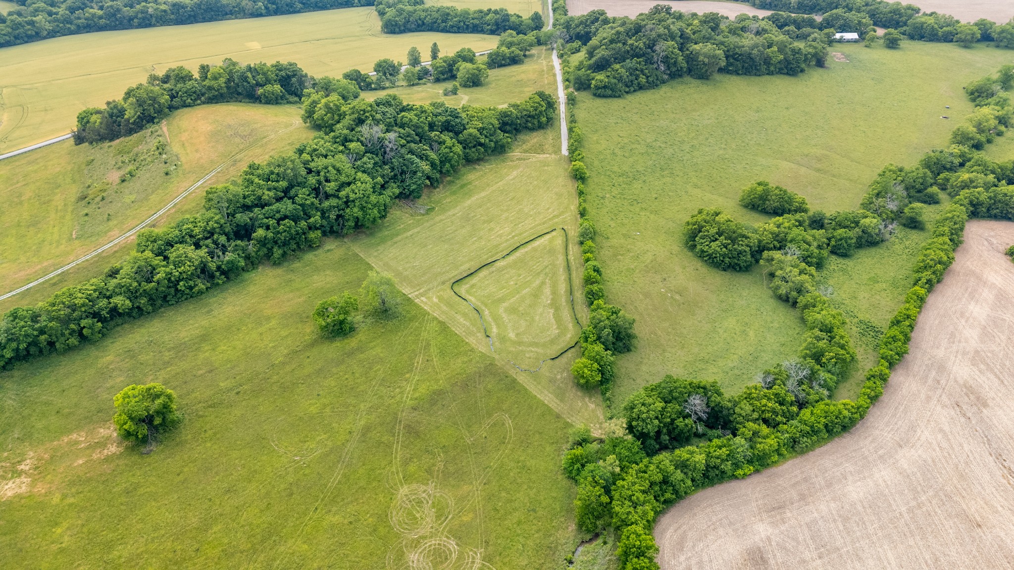 1924 Thompson Station Road, W Thompsons Station TN 37179