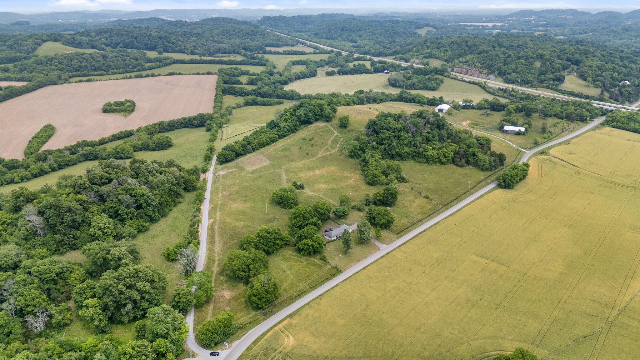 1924 Thompson Station Road, W Thompsons Station TN 37179