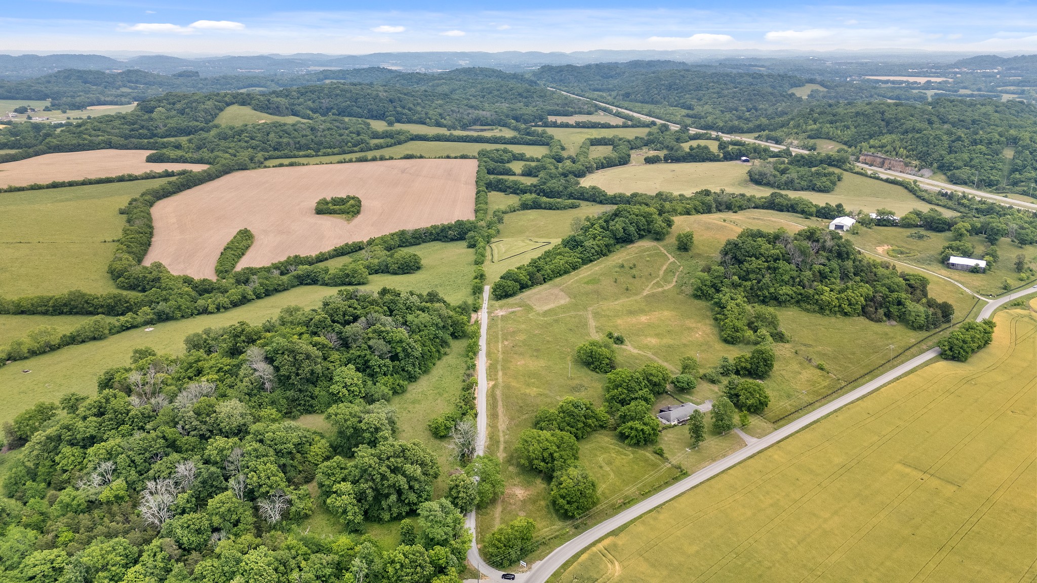 1924 Thompson Station Road, W Thompsons Station TN 37179