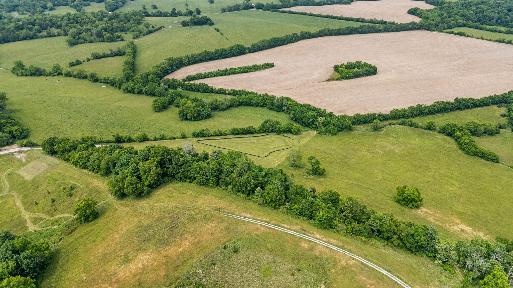 1924 Thompson Station Road, W Thompsons Station TN 37179