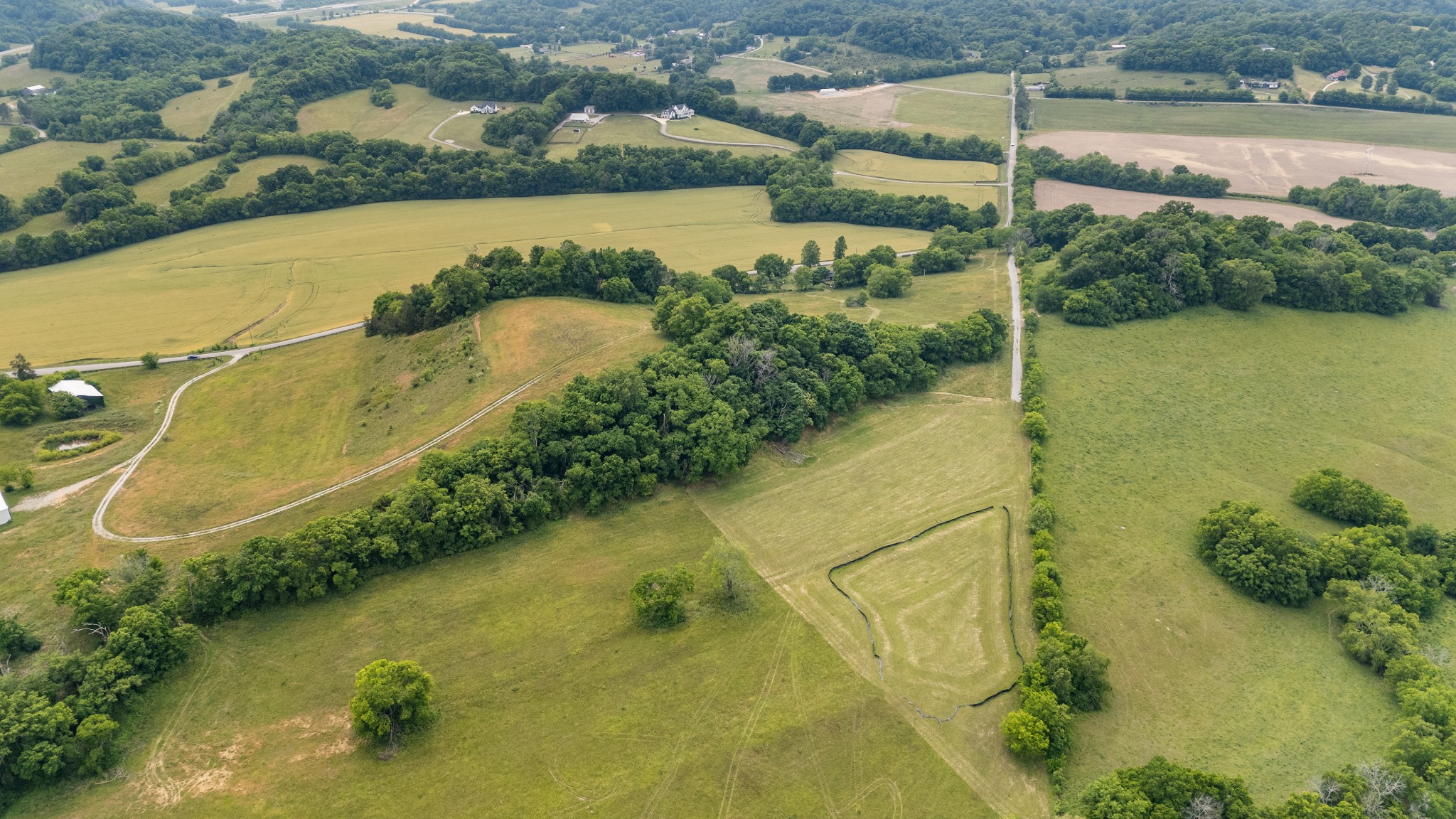 1924 Thompson Station Road, W Thompsons Station TN 37179