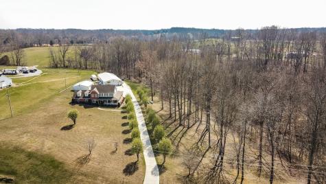 1626 New Highway 52 E Westmoreland TN 37186