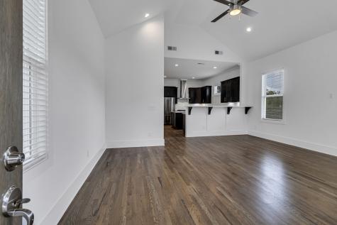 906 32nd Ave, N Nashville TN 37209