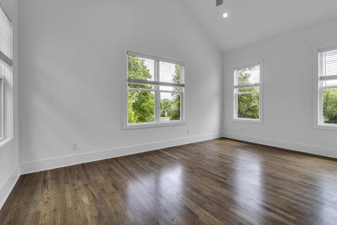 906 32nd Ave, N Nashville TN 37209