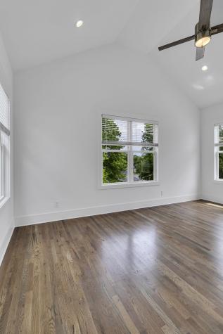906 32nd Ave, N Nashville TN 37209