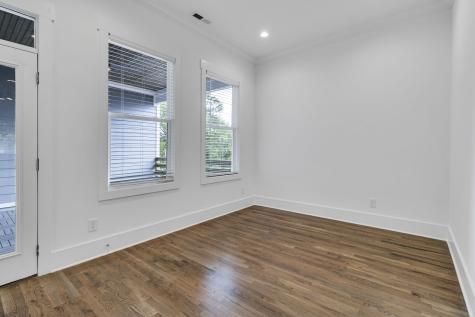 906 32nd Ave, N Nashville TN 37209