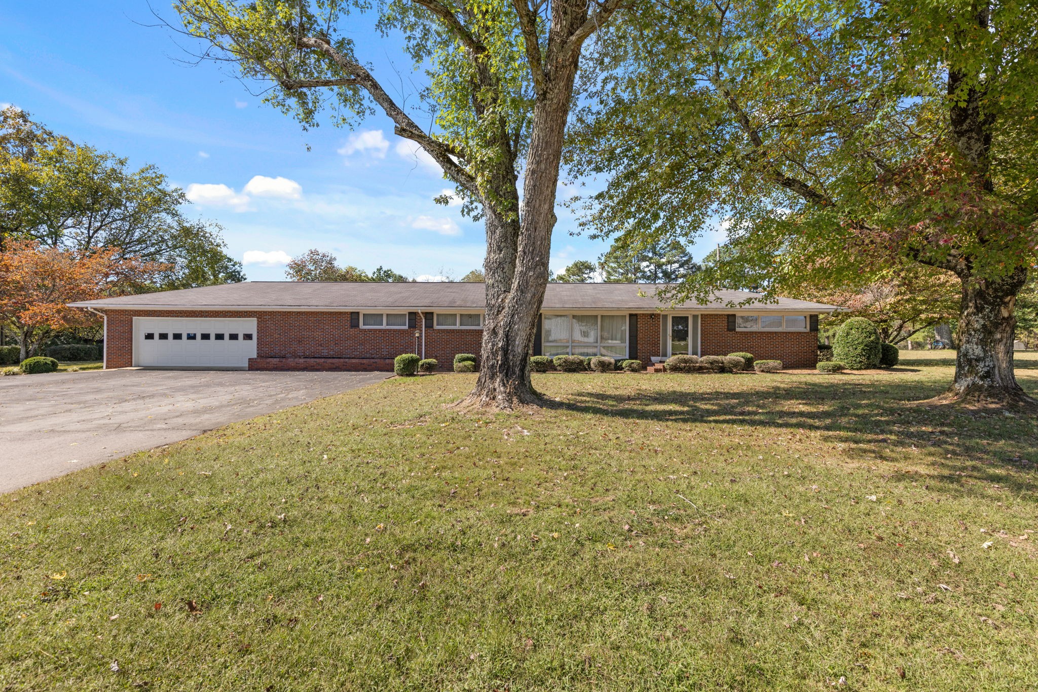 2763 Highway 43, N Lawrenceburg TN 38464