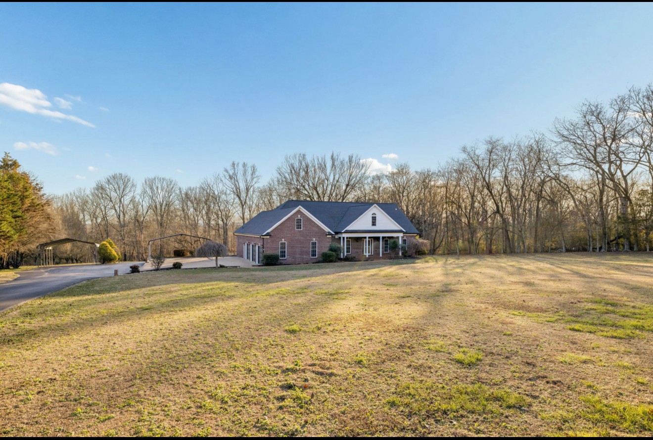 1366 Iron Bridge Road Columbia TN 38401