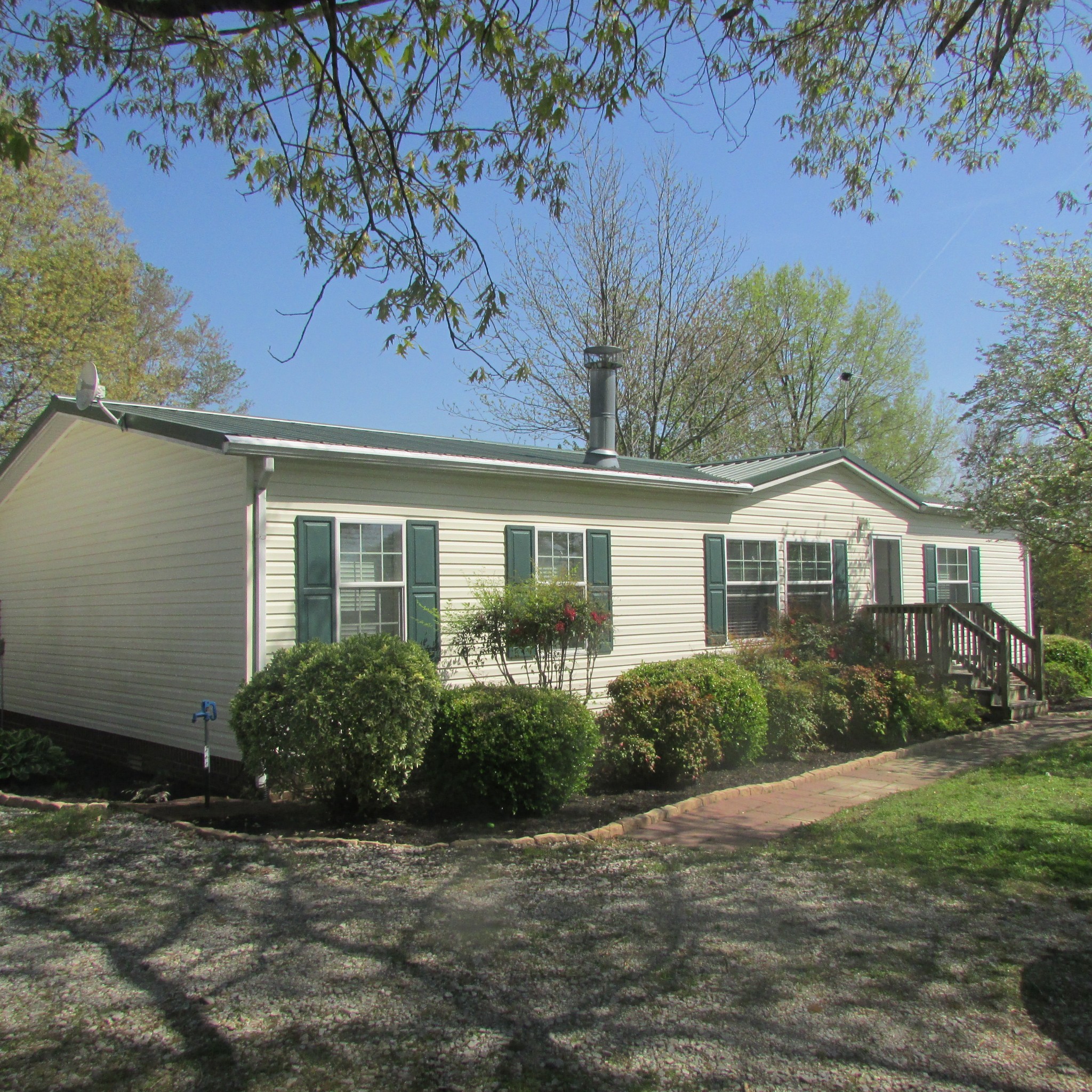 75 Snell Road Ethridge TN 38456