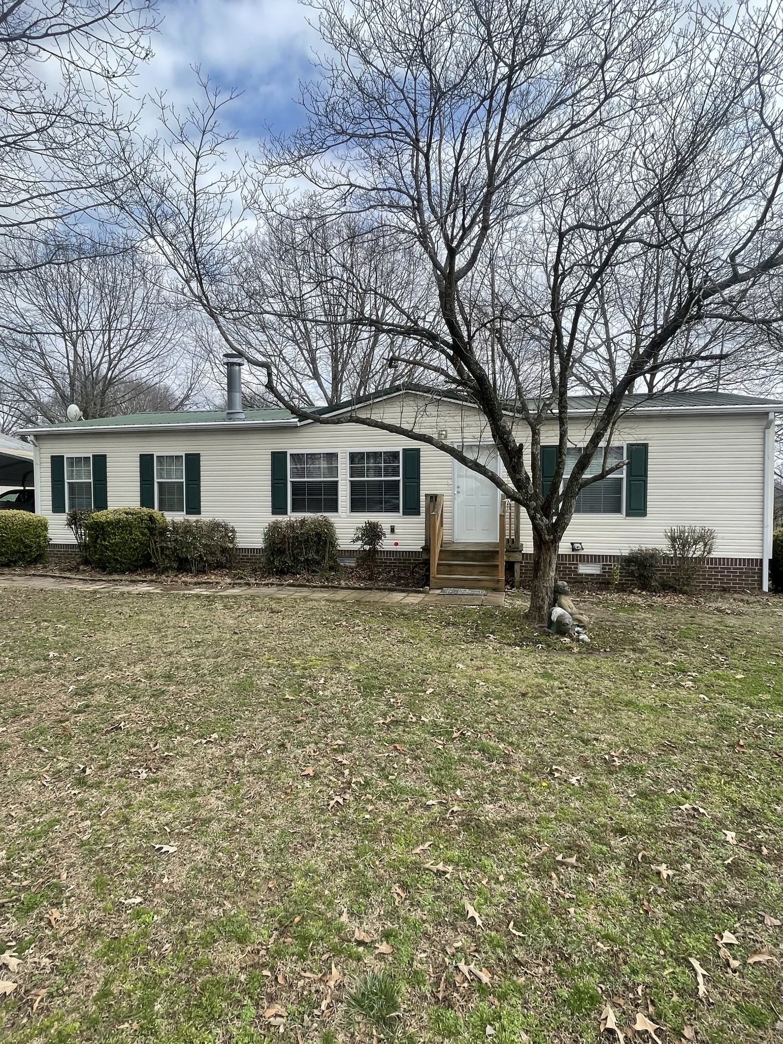 75 Snell Road Ethridge TN 38456