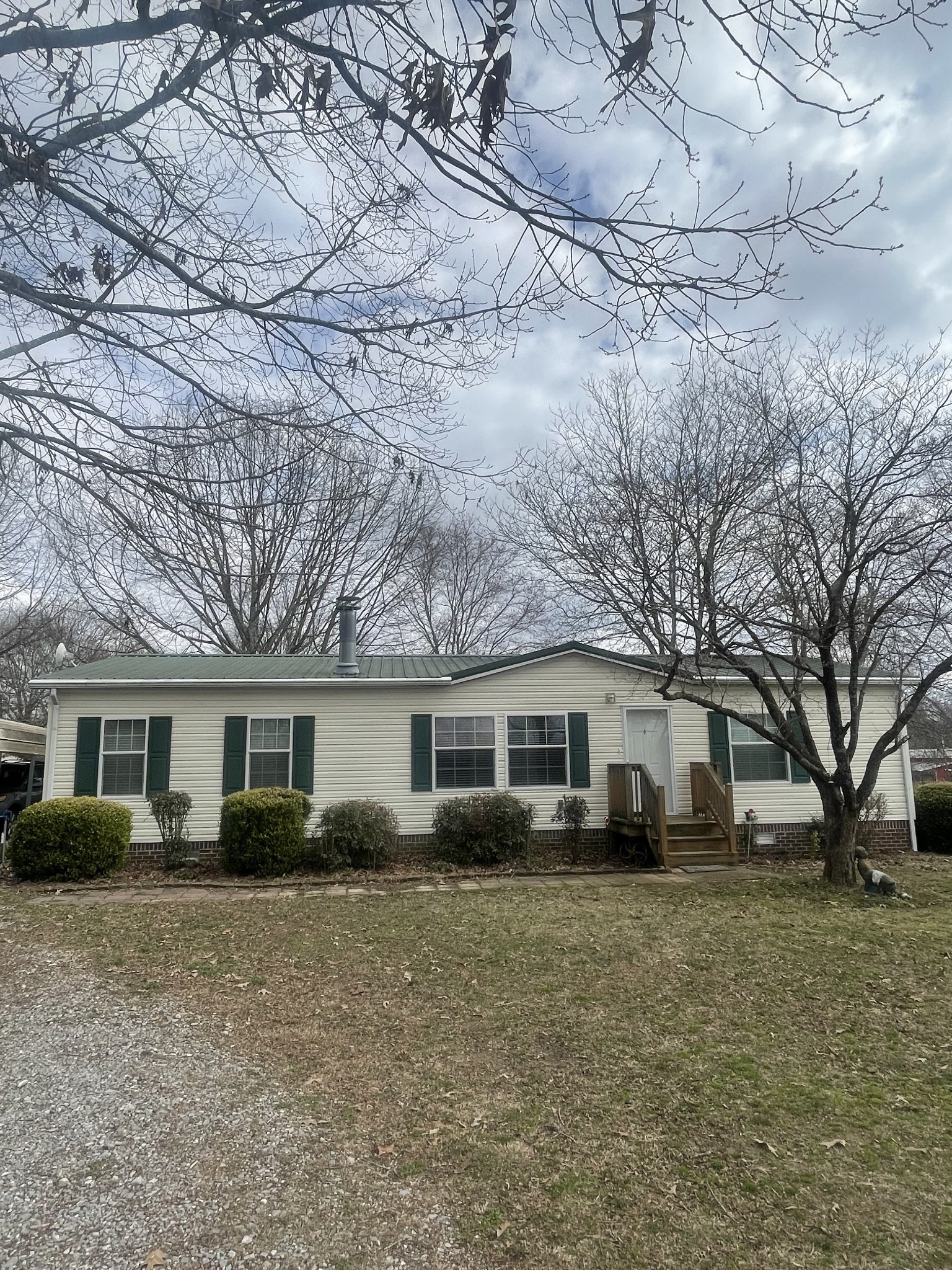 75 Snell Road Ethridge TN 38456